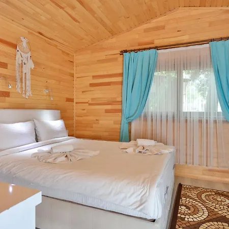 ゲストハウス Simge 4*