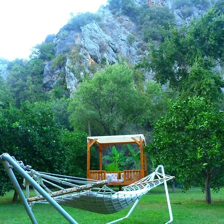 Simge Πανσιόν